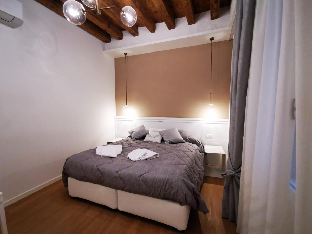 Deluxe 3 Bedroom Flat In Rialto Venise Extérieur photo